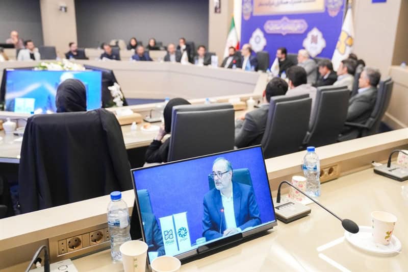 تأکید رئیس صندوق توسعه ملی بر سرمایهگذاری مولد و بازگشت منابع